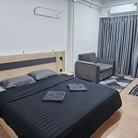 Urban Jungle Hostel Bangkok Kültér fotó
